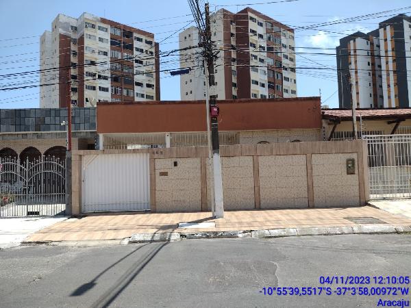 Casa de 187m² em Aracaju