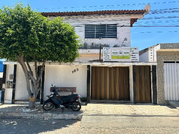 Casa de 294m² em Serra Talhada