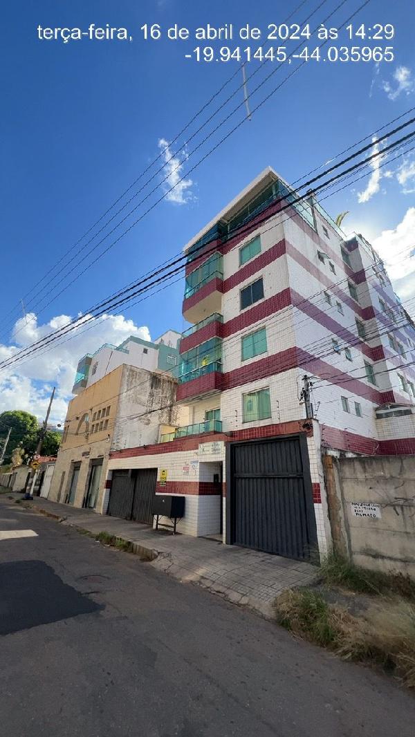 Apartamento de 74m² em Contagem