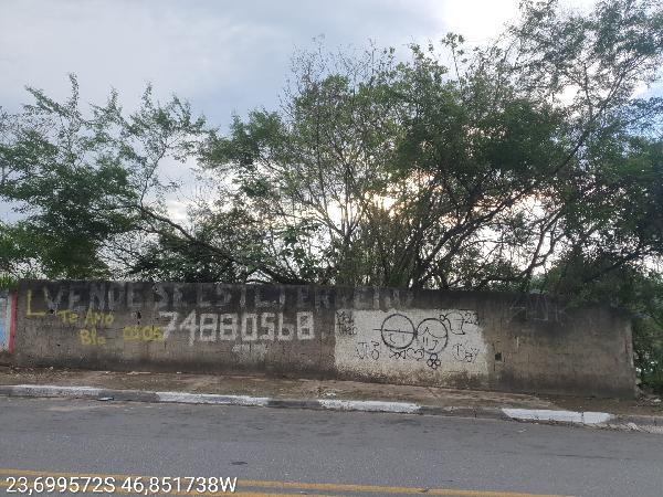 Terreno de 280m² em Itapecerica da Serra