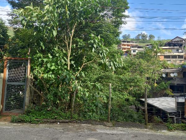 Terreno de 400m² em Nova Friburgo