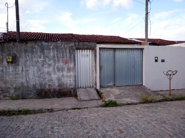 Casa de 50m² em Maceió