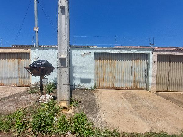 Casa de 81m² em Aparecida de Goiânia