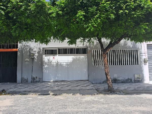 Casa de 79m² em Fortaleza