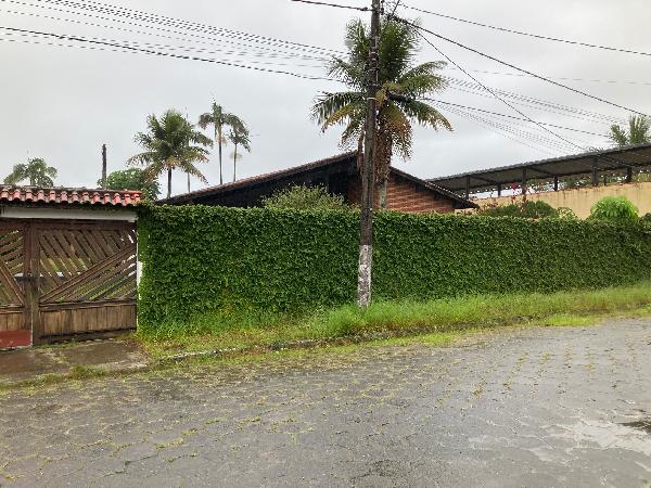 Casa de 335m² em Itanhaém