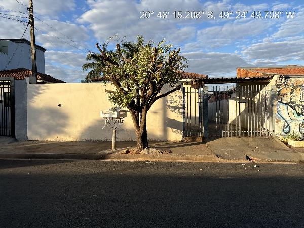 Casa de 43m² em São José do Rio Preto