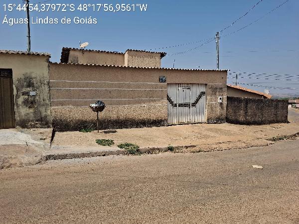 Casa de 103m² em Águas Lindas de Goiás