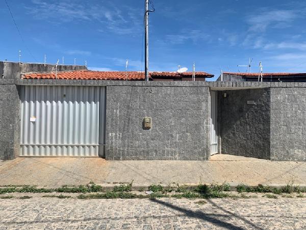 Casa de 61m² em Aracaju