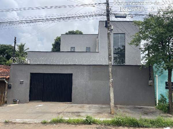 Casa de 200m² em TRINDADE