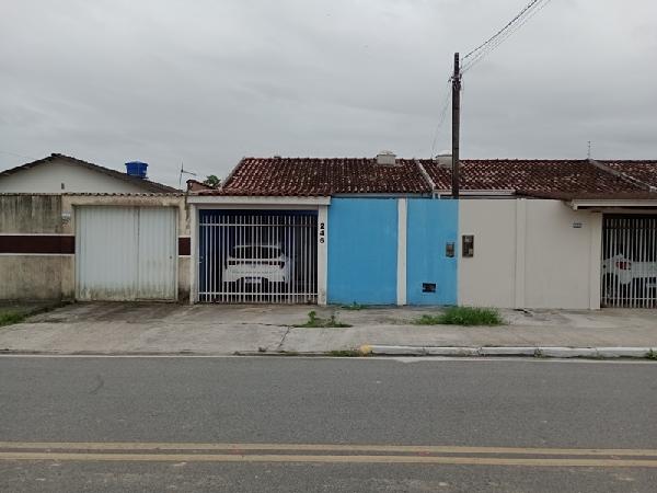 Casa de 41m² em Paranaguá