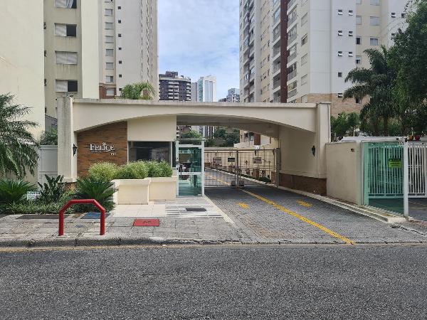 Apartamento de 61m² em Curitiba