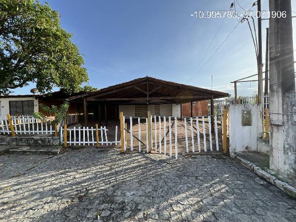 Casa de 267m² em Aracaju