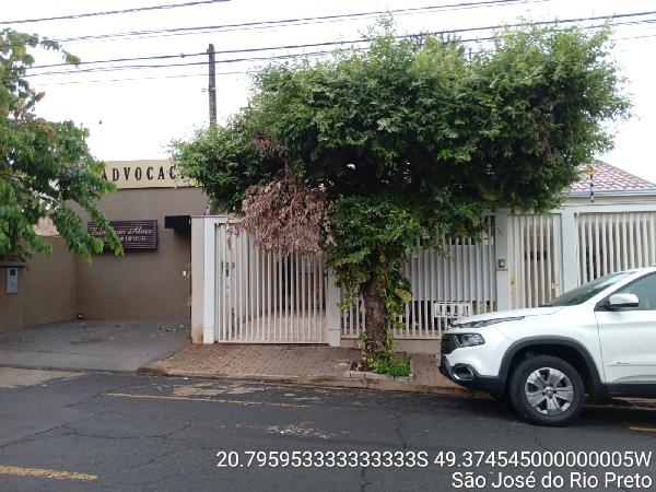 Casa de 85m² em São José do Rio Preto