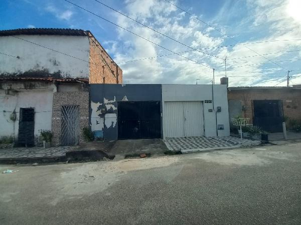 Casa de 51m² em Maracanaú