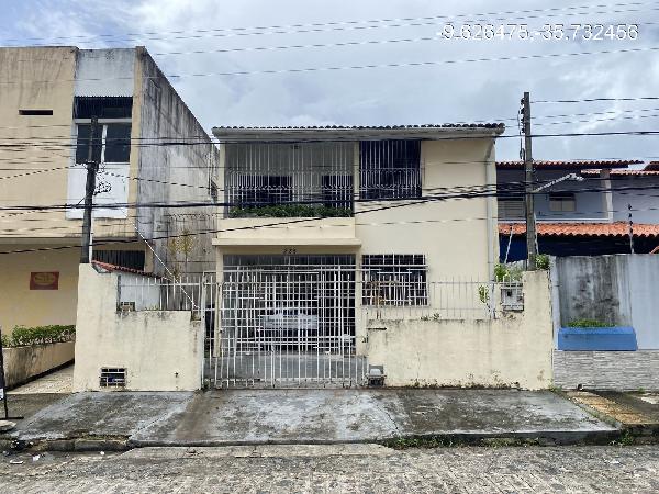 Casa de 57m² em Maceió