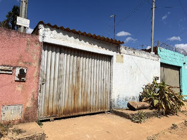 Casa de 62m² em Santo Antônio do Descoberto