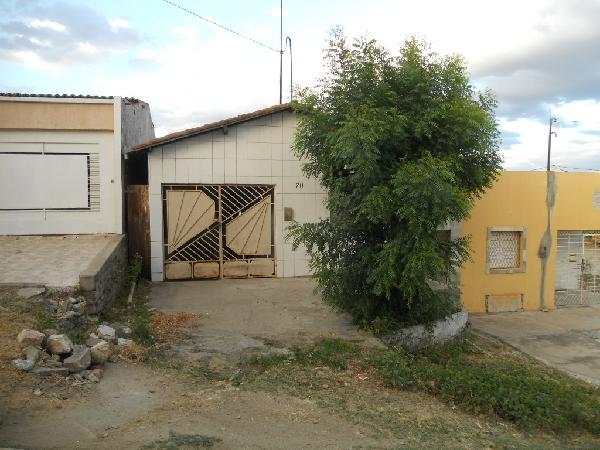 Casa de 79m² em Caicó
