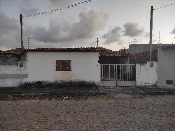 Casa de 74m² em Extremoz