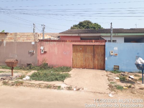 Casa de 69m² em Santo Antônio do Descoberto