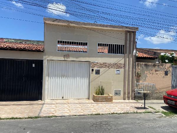 Casa de 72m² em Maracanaú