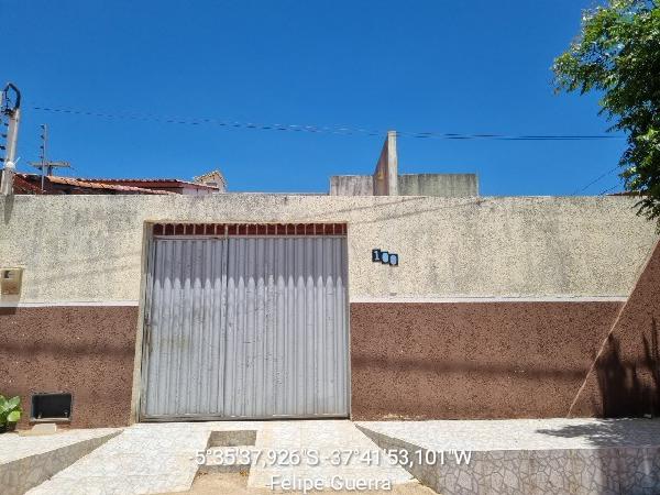 Casa em Felipe Guerra