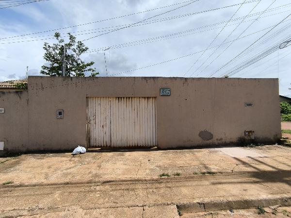 Casa de 69m² em Águas Lindas de Goiás