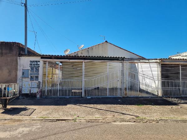 Casa de 49m² em Valparaíso de Goiás