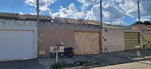 Casa de 74m² em Senador Canedo