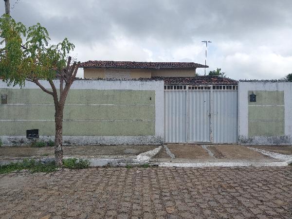 Casa de 70m² em Extremoz