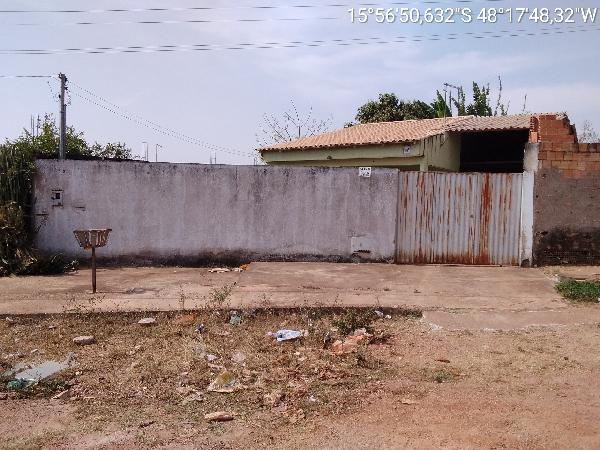 Casa de 68m² em Santo Antônio do Descoberto