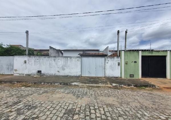 Casa de 65m² em Extremoz