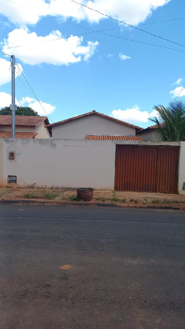 Casa de 61m² em Brazabrantes