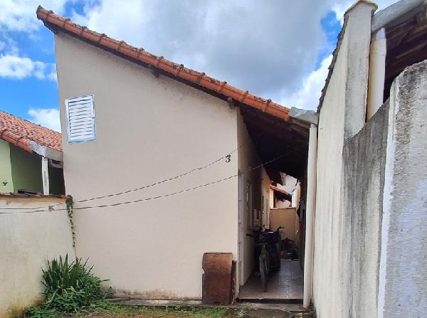 Casa de 47m² em Cachoeiras de Macacu