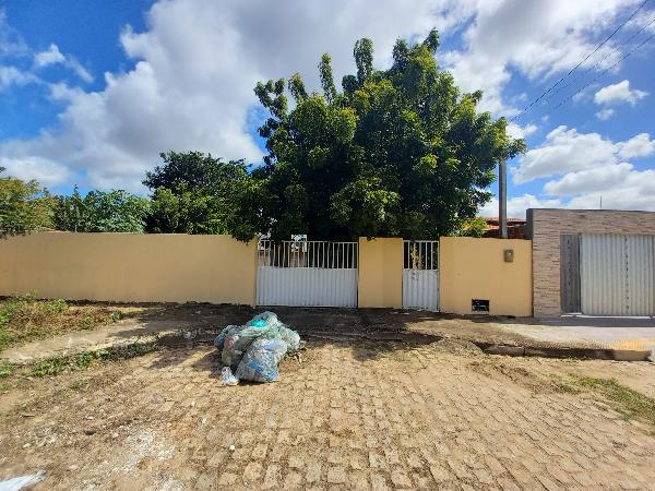 Casa de 64m² em Extremoz