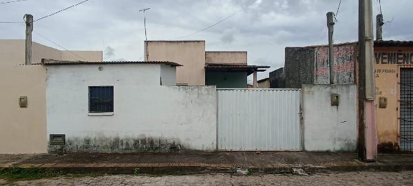 Casa de 61m² em Extremoz