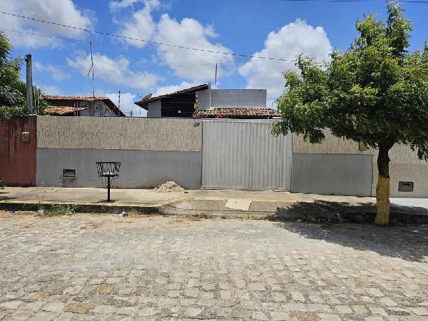 Casa de 59m² em Extremoz