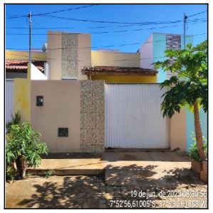 Casa de 67m² em Monteiro