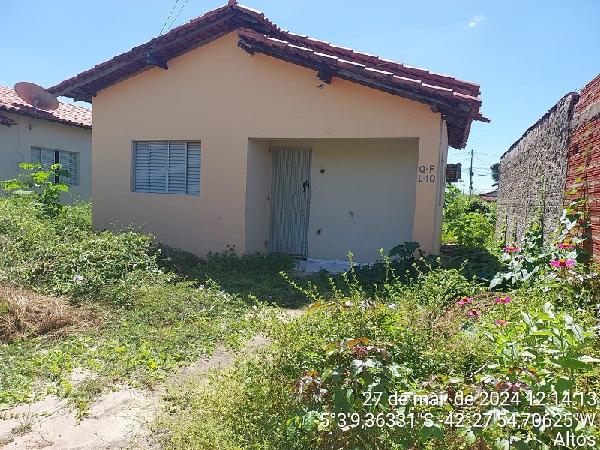 Casa de 46m² em Altos