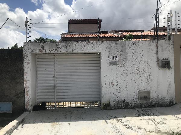 Casa de 160m² em Maracanaú