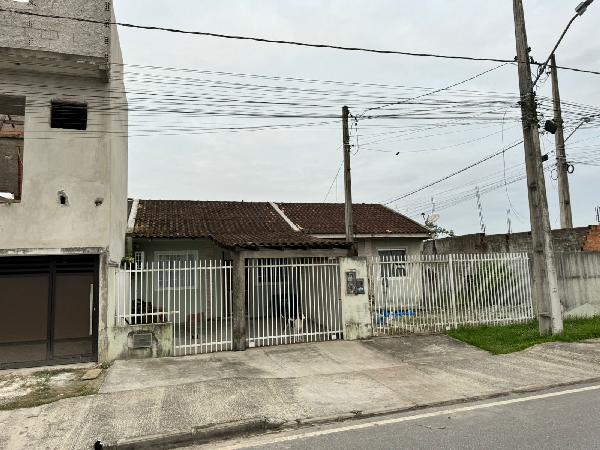 Casa de 36m² em Paranaguá