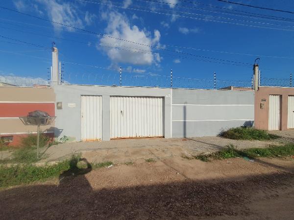 Casa de 73m² em Mossoró