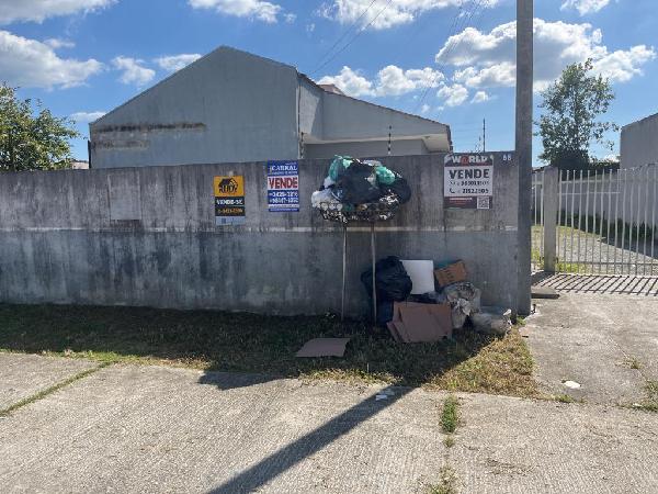 Casa de 32m² em Paranaguá