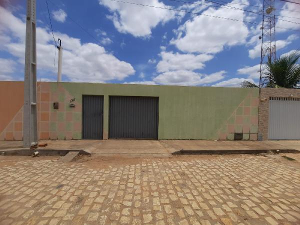 Casa de 59m² em Governador Dix-Sept Rosado