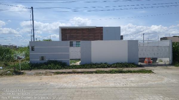 Casa de 46m² em Campos dos Goytacazes