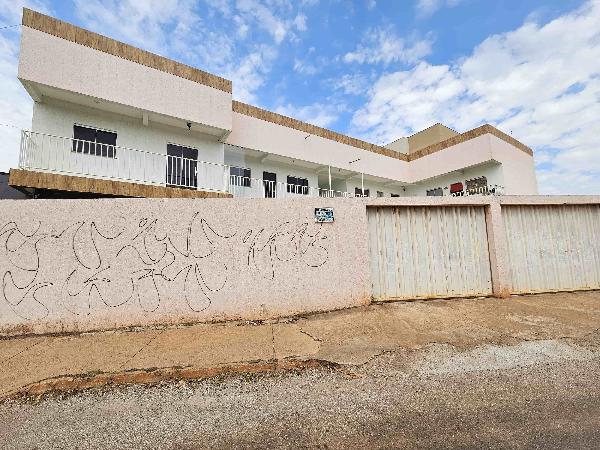 Apartamento de 64m² em Águas Lindas de Goiás