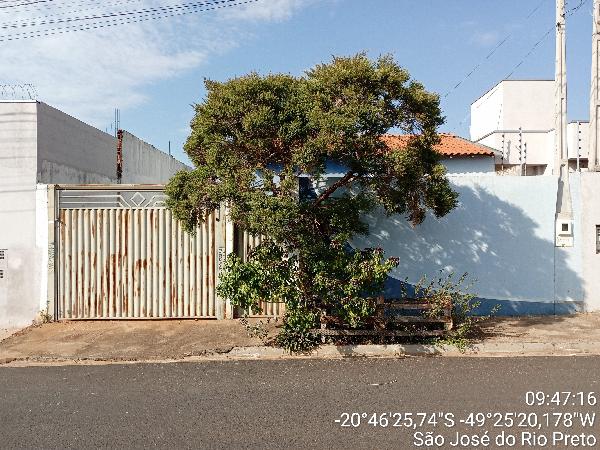 Casa de 42m² em São José do Rio Preto