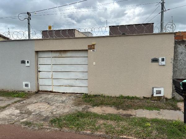 Casa de 76m² em Senador Canedo