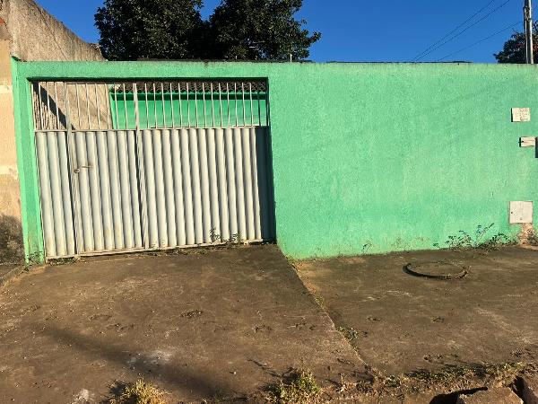 Casa de 70m² em Santo Antônio do Descoberto