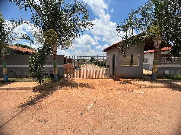 Casa de 50m² em Luziânia