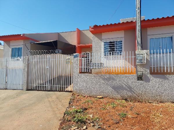 Casa de 45m² em Ponta Grossa